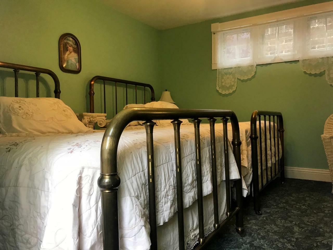 Andor Wenneson Historic Inn Peterson Bagian luar foto