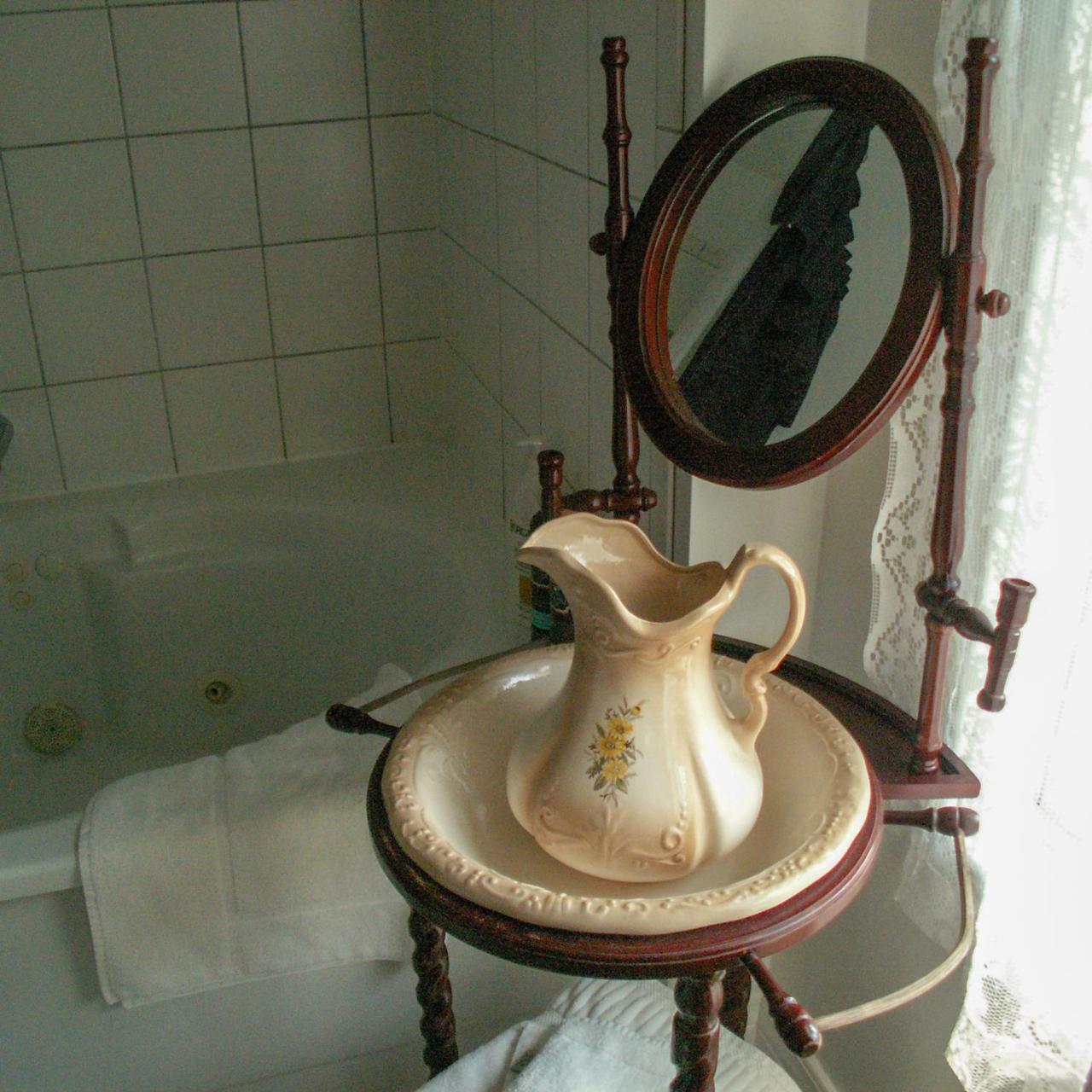 Andor Wenneson Historic Inn Peterson Bagian luar foto