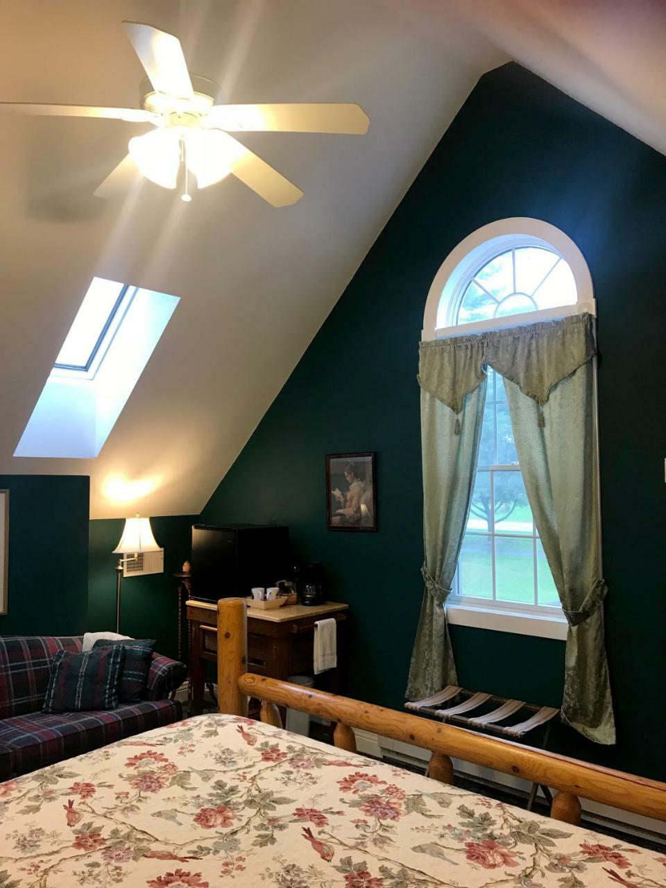 Andor Wenneson Historic Inn Peterson Bagian luar foto