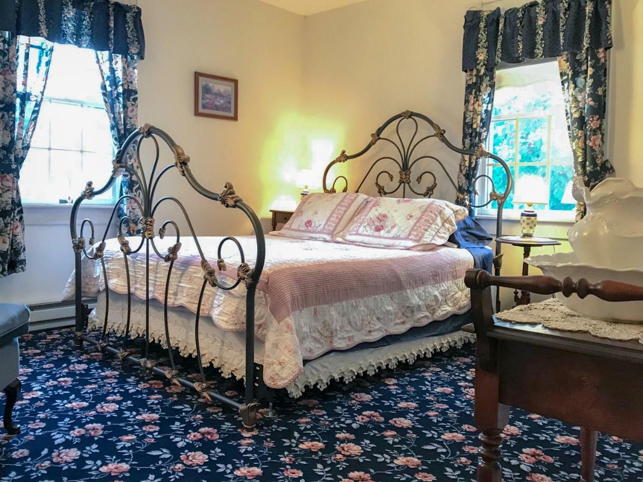 Andor Wenneson Historic Inn Peterson Bagian luar foto