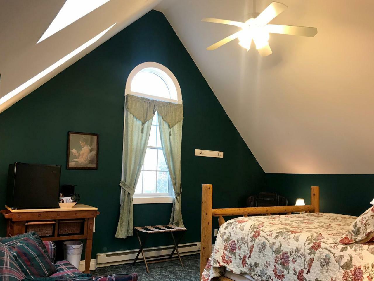 Andor Wenneson Historic Inn Peterson Bagian luar foto